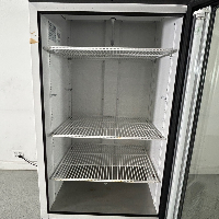 VWR Refrigerator image 2